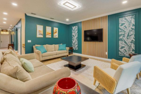 10 Mi to Parks Disney Area Home with Resort Perks!